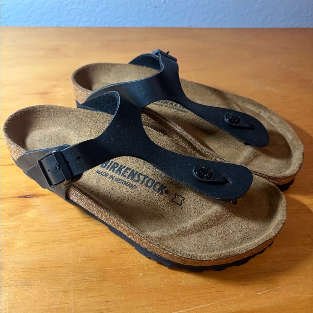 Birkenstock Gizeh Black Sandals 37 Regular Width - EUC! 🖤🖤